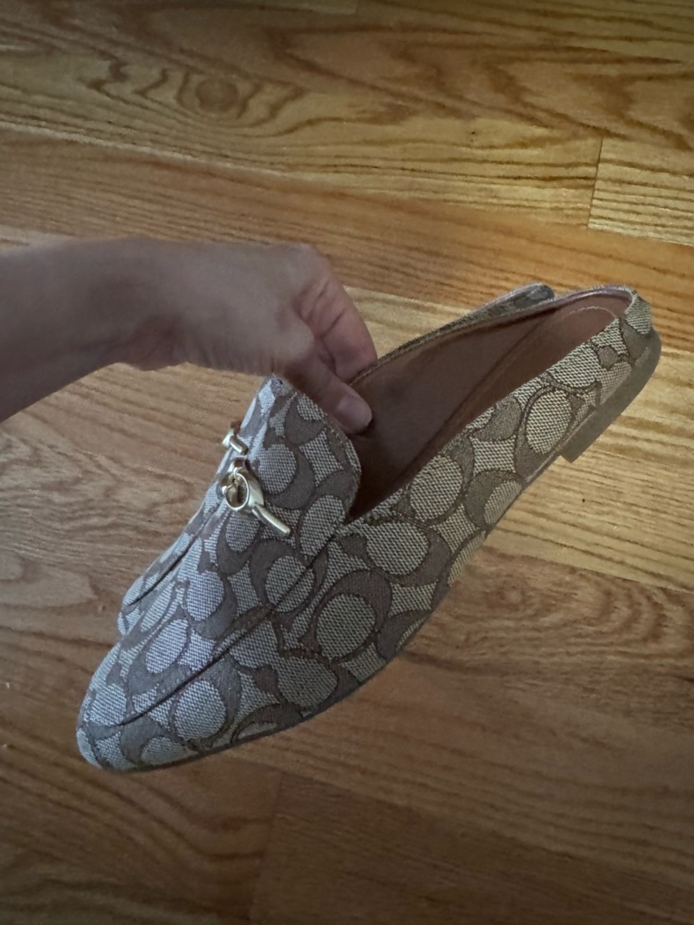 Coach Beige/Tan Signature Jacquard Slip-On Mules with Gold Hardware - Picture 4 of 5